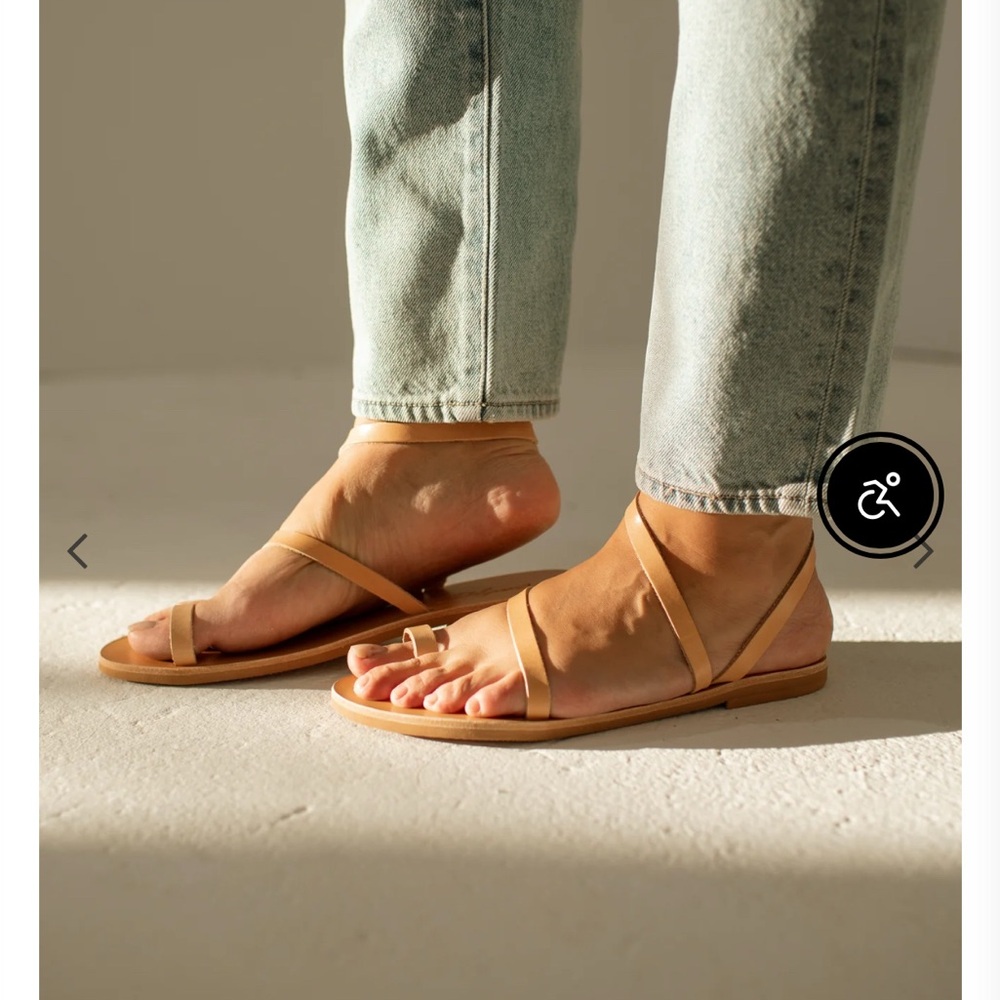 Carly Jean Los Angeles Rhodes Sandals - TAN